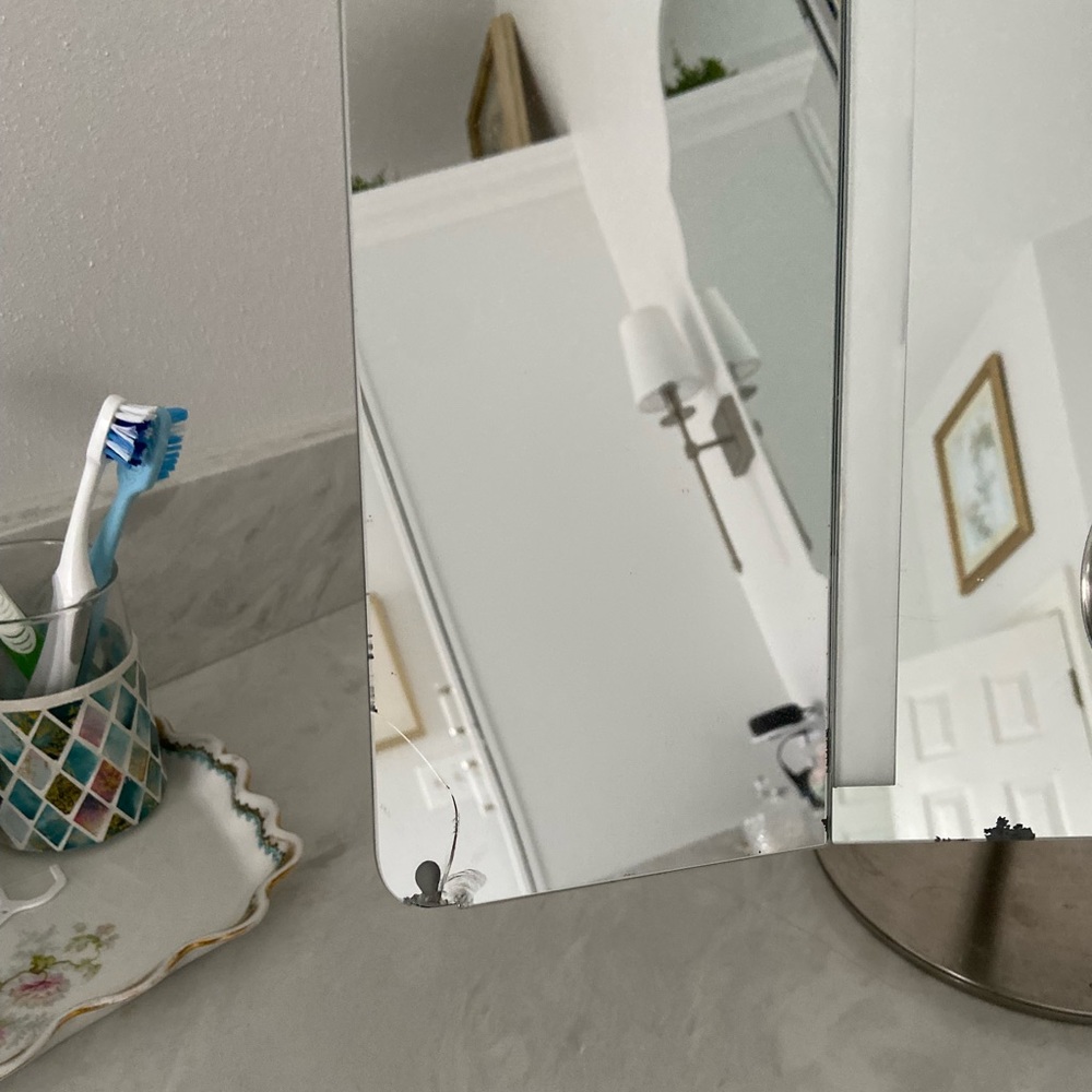 Simple human mirror - Picture 3 of 3